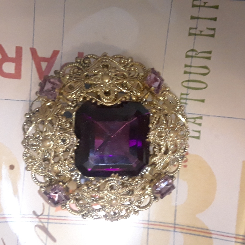 Vintage original 1940s brooch